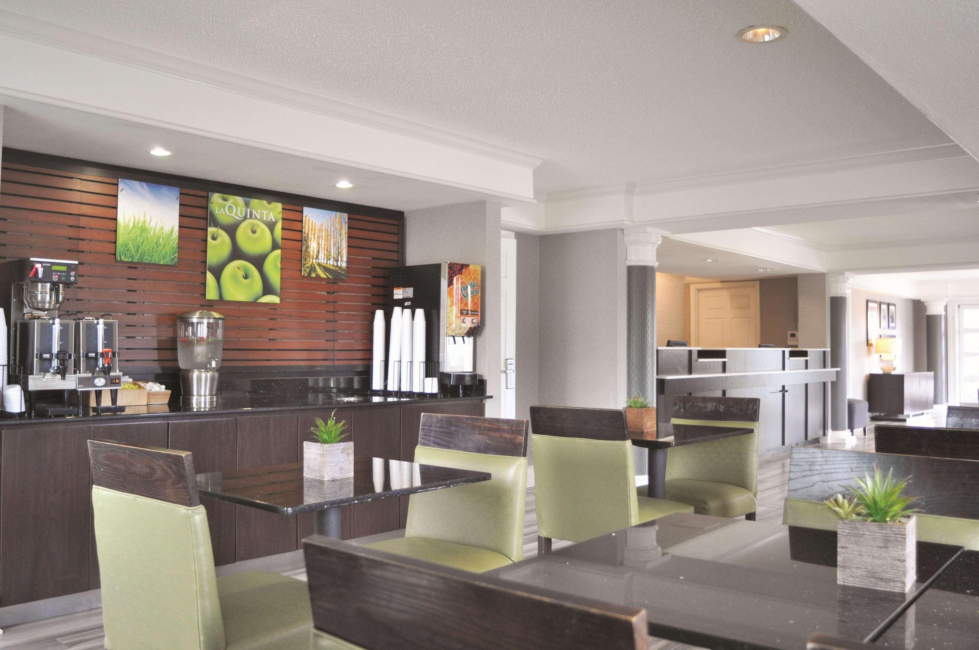 La Quinta Inn By Wyndham Dallas Uptown Exterior foto
