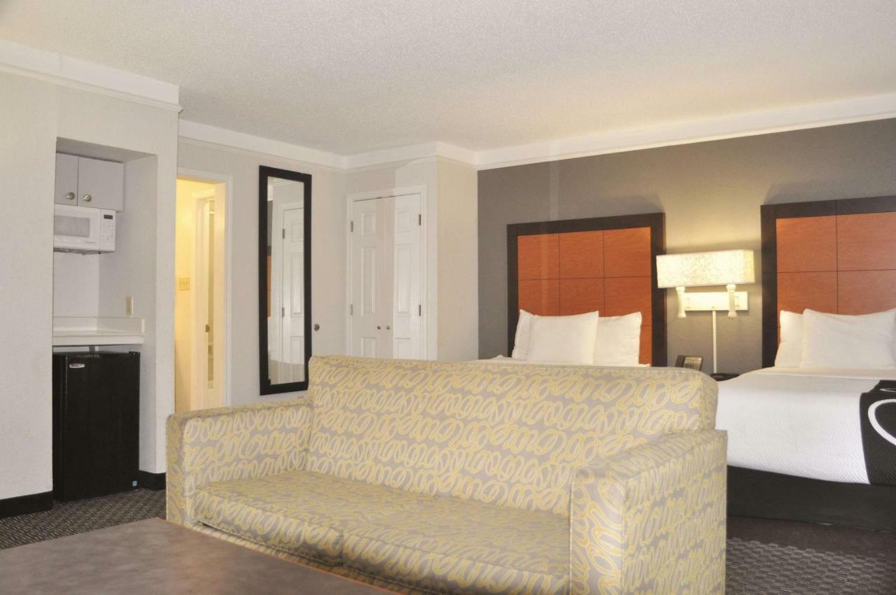 La Quinta Inn By Wyndham Dallas Uptown Exterior foto